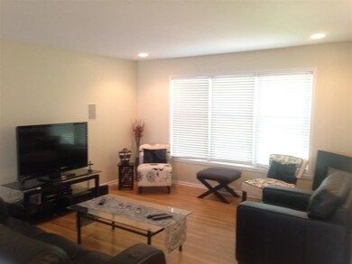 17 Eileen Ln, Glenmont, NY 12077 - photo 4