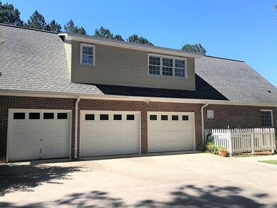 120 Berry Dr, Broxton, GA 31519 - photo 7