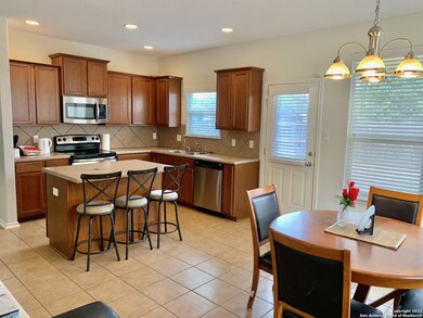 10022 Dawn Trail, San Antonio, TX 78254 - photo 4