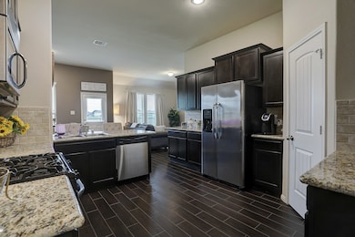 299 Kendall Crest Dr, Alvin, TX 77511 - photo 4