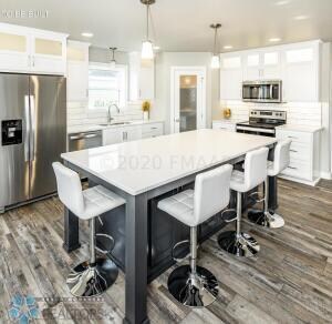 Kitchen - Photos of Previous Model