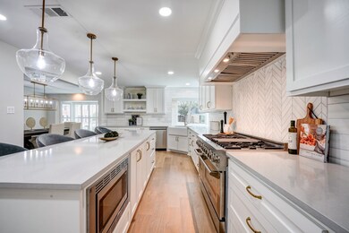 13306 Havershire Ln, Houston, TX 77079 - photo 7