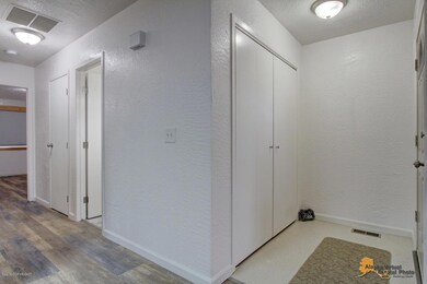 Entry w/coat closet