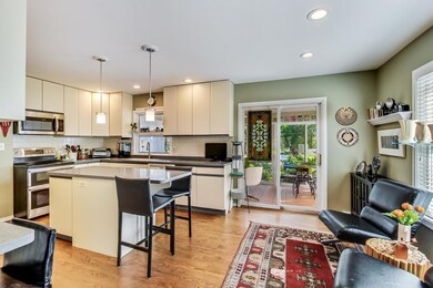 111 S Linden Ave, Elmhurst, IL 60126 - photo 7