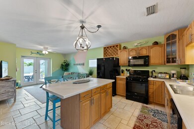 147 E Pasco Ln in Cocoa Beach
