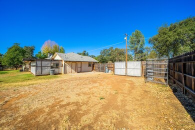 2415 Alden Ave, Redding, CA 96002 - photo 5