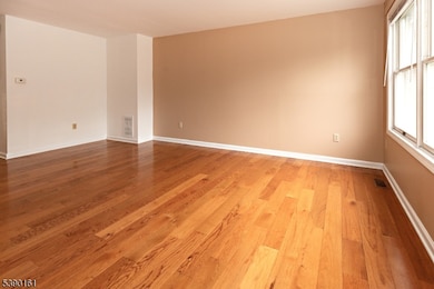 7 Emmett Ave Unit D unit D, Morris Twp., NJ 07960 - photo 4