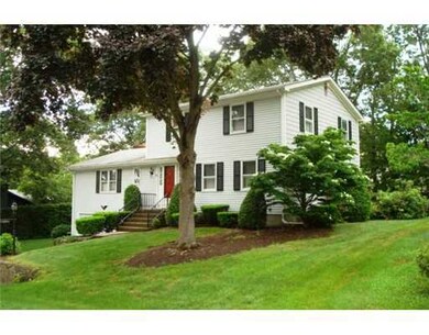 26 Wampum Dr, Warwick, RI 02886 - photo 3