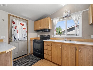 3035 Elm St, Baker City, OR 97814 - photo 6