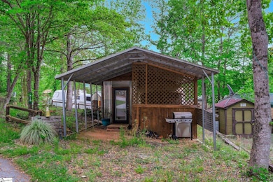 919 Talbot Dr, Westminster, SC 29693 - photo 2