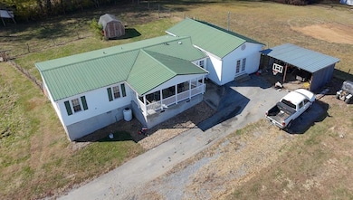 13654 Sky Dr, Glade Spring, VA 24340 - photo 2