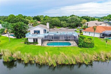 Lakefront Pool Home wi
