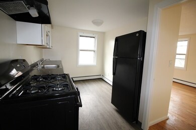 86 Baldwin St unit 3, Lowell, MA 01851 - photo 3