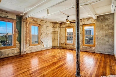 219 N Alamo St unit 401, San Antonio, TX 78205 - photo 6