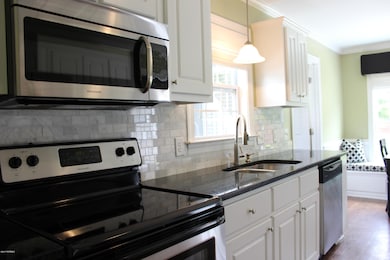 1309 Bristolmoor Dr, Winterville, NC 28590 - photo 5