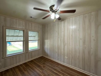 1409 Saint Vincent St, Donaldsonville, LA 70346 - photo 5