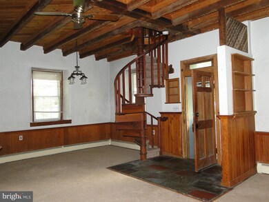 1230 Nursery Rd, Green Lane, PA 18054 - photo 3