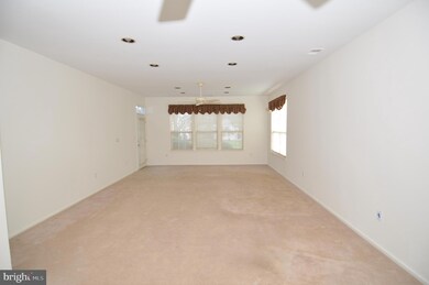 24 Allister Ln, Columbus, NJ 08022 - photo 4