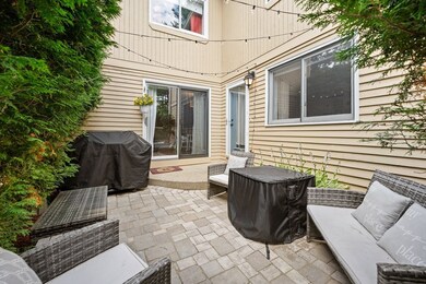 3 Manor House Ln unit 3, Uxbridge, MA 01569 - photo 2