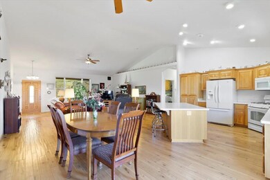 09-4699 Cloverlawn Drive-9