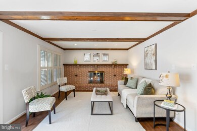 8207 Labbe Ln, Vienna, VA 22182 - photo 6