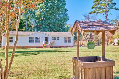 2247 Woodfield Dr, Sophia, NC 27350 - photo 2