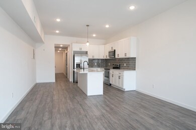 39 N Farson St unit 4, Philadelphia, PA 19139 - photo 4
