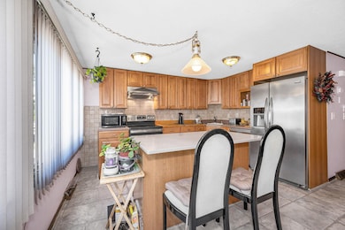 5 Axle Tree Rd, MerriMacK, NH 03054 - photo 3