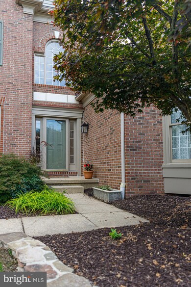 8612 Larkview Ln, Fairfax Station, VA 22039 - photo 5