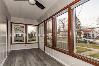 270 Vine St, Geneva, OH 44041 - photo 4