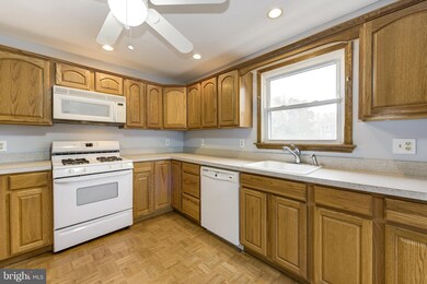 101 N Stiles Ave, Maple Shade Township, NJ 08052 - photo 3