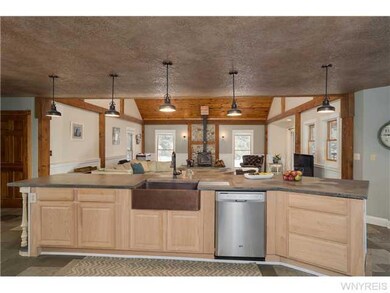 Kitchen. The kitchen cabinets are all newer and ar