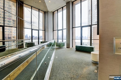 The Galaxy Towers unit 11B, Guttenberg, NJ 07093 - photo 4