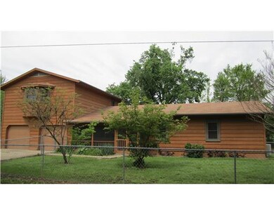 2162 Harris Dr, Fayetteville, AR 72701 - photo 3