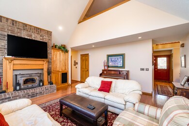 475 E River Bluff Dr-3