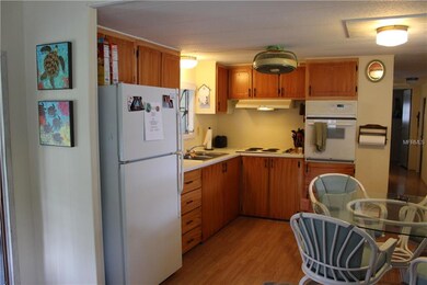 38925 Stapley Cir, Zephyrhills, FL 33540 - photo 3