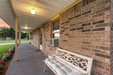 318 S Adams St, Pocasset, OK 73079 - photo 7