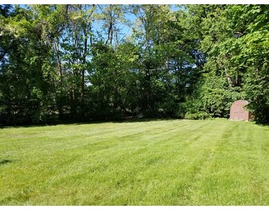 40 Brookfield Cir, Framingham, MA 01701 - photo 3