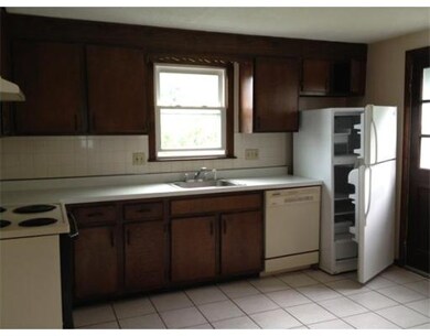 59B Prospect St unit 2, Milford, MA 01757 - photo 3