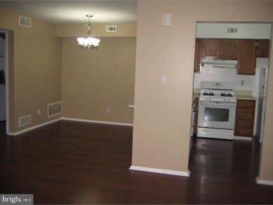 2007A Denham Ct unit 2007A, Mount Laurel, NJ 08054 - photo 3