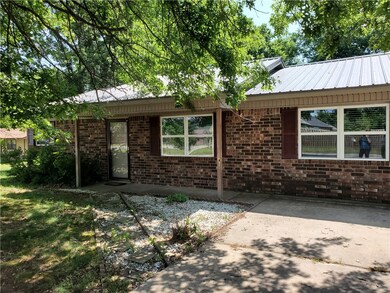 2224 Harris Community Rd, Fayetteville, AR 72701 - photo 2