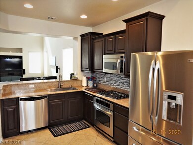 Kitchen/Granite Counters/SS Appliances/Tile Floor