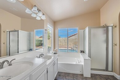 3818 E Grandview-13