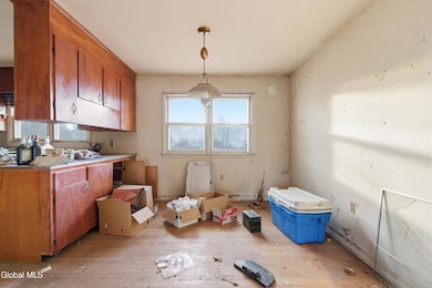 17 Crommelin Dr, Saratoga Springs, NY 12866 - photo 5