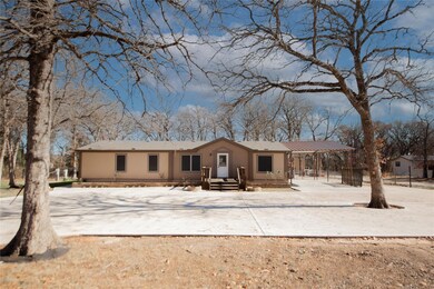 153 Alice Springs Ln, Weatherford, TX 76085 - photo 3