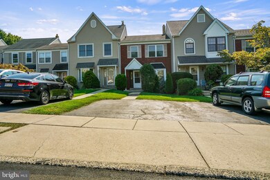 410 Snowflake Cir, Norristown, PA 19403 - photo 2