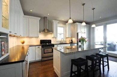 4852 N Seeley Ave, Chicago, IL 60625 - photo 5