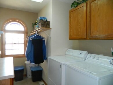 W6466 Canton Dr, Monroe, WI 53566 - photo 5