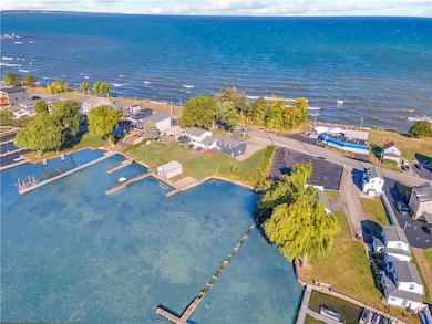 227 Lake Rd, Webster, NY 14580 - photo 2