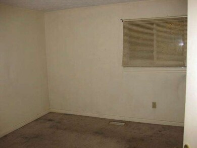 2126 Northridge Dr, Toledo, OH 43611 - photo 7